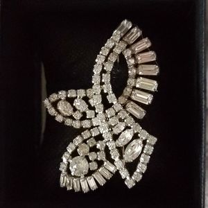 Rare! Kramer of New York White rhinestone, silver plated Brooch Vintage